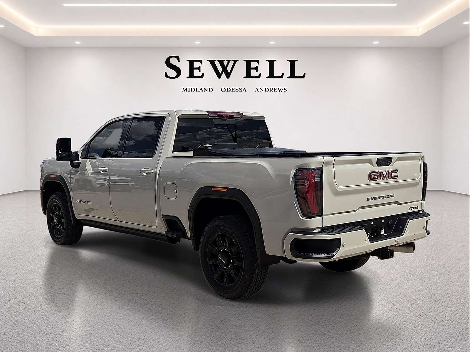 Used 2026 GMC Sierra 2500 AT4 w/ AT4 Premium Plus Package AWD/4WD image 3