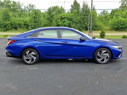Used 2024 Hyundai Elantra Limited FWD image 26