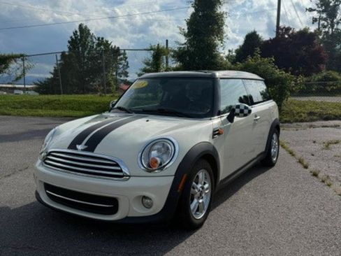Used 2013 MINI Cooper Clubman FWD image 4