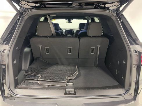 Used 2023 Chevrolet Traverse LT AWD/4WD image 5