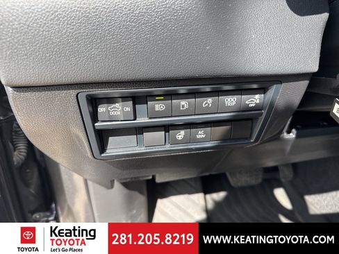 Used 2024 Toyota Tundra Limited image 16