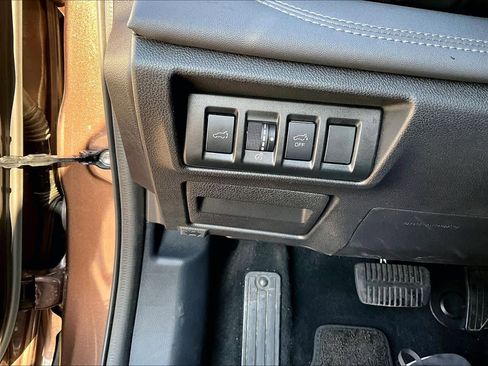 Used 2022 Subaru Outback Limited image 31