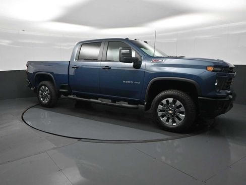 New 2026 Chevrolet Silverado 2500 Custom w/ Custom Value Package image 6