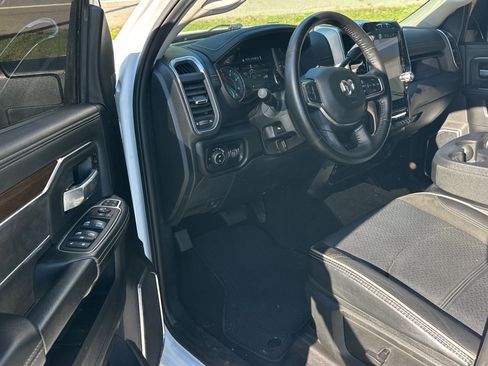 Used 2024 RAM 2500 Laramie w/ Safety Group AWD/4WD image 7