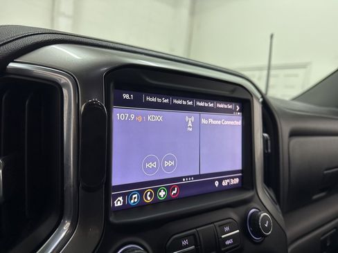 Used 2019 Chevrolet Silverado 1500 LT w/ All-Star Edition image 45