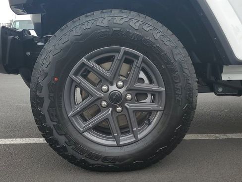 New 2026 Jeep Gladiator Sport image 7