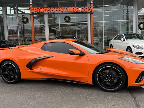 Used 2022 Chevrolet Corvette Stingray Preferred Conv w/ Z51 Performance Package image 2