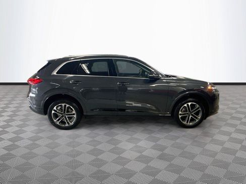 Used 2025 Audi Q5 Premium AWD/4WD image 8