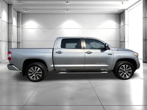 Used 2019 Toyota Tundra Limited w/ Limited Premium Package AWD/4WD image 9