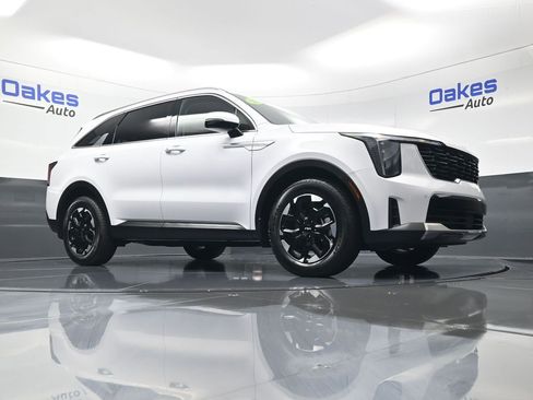 New 2025 Kia Sorento S w/ Panoramic Sunroof Package FWD image 36