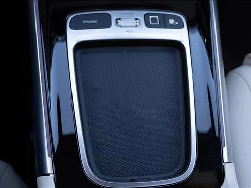 Certified 2026 Mercedes-Benz GLB 250 4MATIC image 21