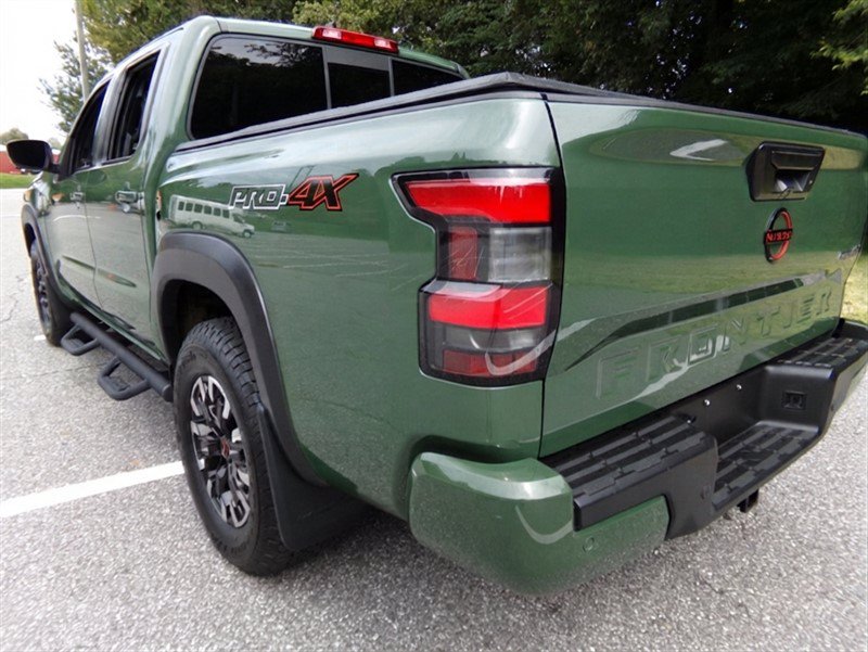 Used 2022 Nissan Frontier PRO-4X AWD/4WD image 8