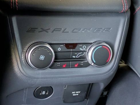 Certified 2025 Ford Explorer ST image 18