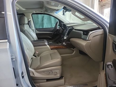 Used 2019 Chevrolet Tahoe Premier AWD/4WD image 14