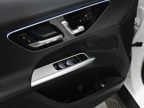 Certified 2025 Mercedes-Benz GLC 300 4MATIC image 8