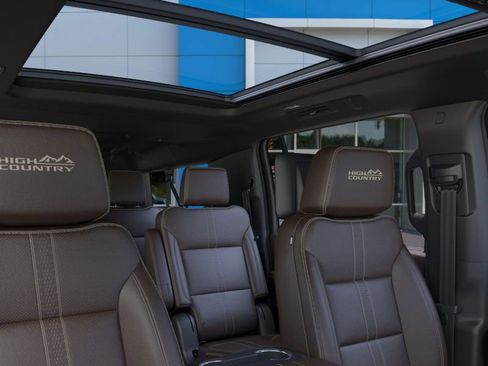 New 2026 Chevrolet Suburban High Country AWD/4WD image 26