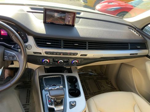 Used 2019 Audi Q7 2.0T Premium AWD/4WD image 31