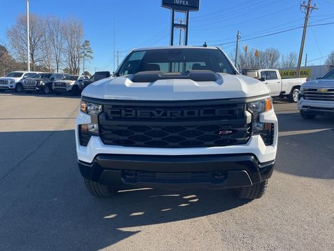 Used 2025 Chevrolet Silverado 1500 Custom Trail Boss w/ Turbomax Blackout Package image 8