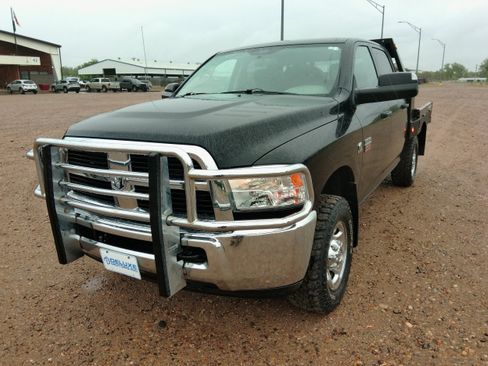 Used 2012 RAM 2500 ST w/ Chrome Appearance Group AWD/4WD image 2