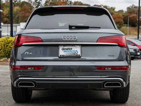 Used 2023 Audi Q5 2.0T Premium w/ Convenience Package image 5