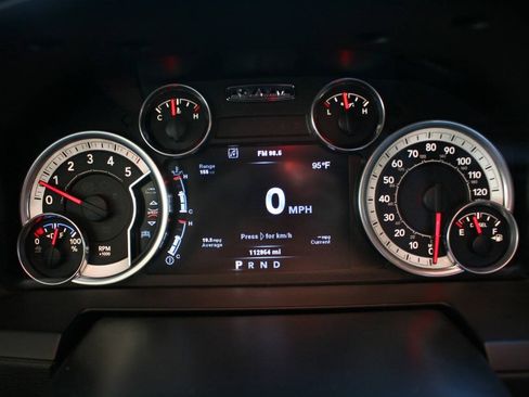 Used 2014 RAM 1500 Laramie RWD image 18