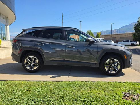 Used 2025 Hyundai Tucson SEL AWD/4WD image 4