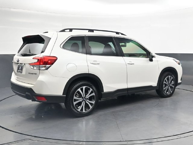 Used 2023 Subaru Forester Limited AWD/4WD image 4