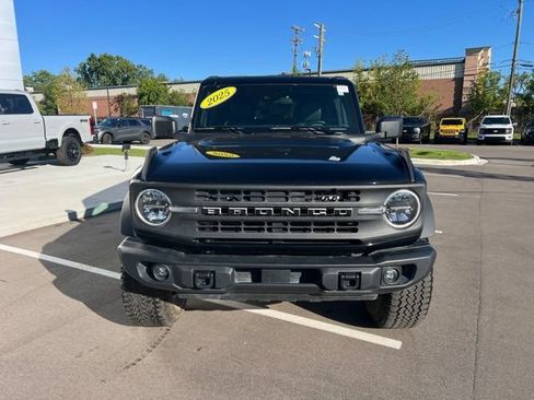 Used 2025 Ford Bronco Big Bend w/ Black Diamond Package AWD/4WD image 3