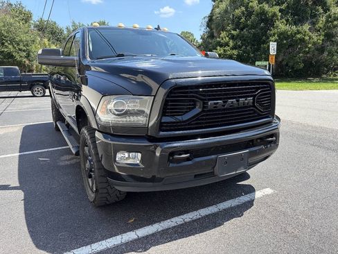 Used 2018 RAM 2500 Laramie w/ Sport Appearance Group AWD/4WD image 3