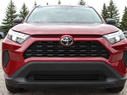 Used 2025 Toyota RAV4 LE image 4