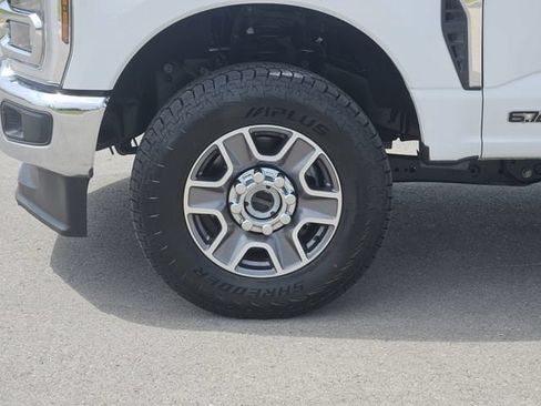 Used 2024 Ford F250 Lariat AWD/4WD image 12