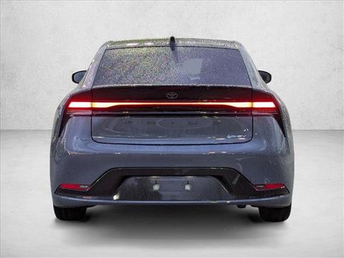 New 2026 Toyota Prius Plug-In Hybrid FWD image 8