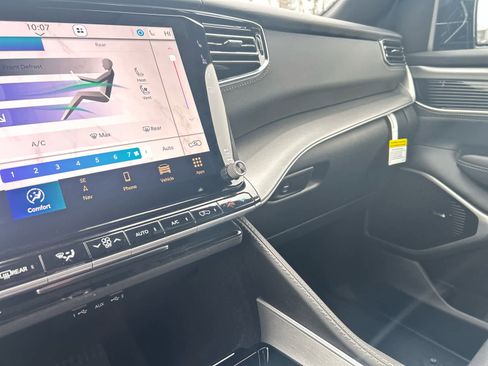 New 2026 Jeep Grand Wagoneer Limited image 27