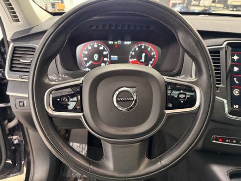 Used 2020 Volvo XC90 T5 Momentum image 14
