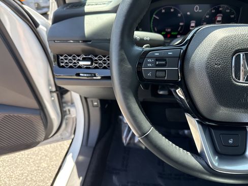 Certified 2025 Honda Accord Touring image 19