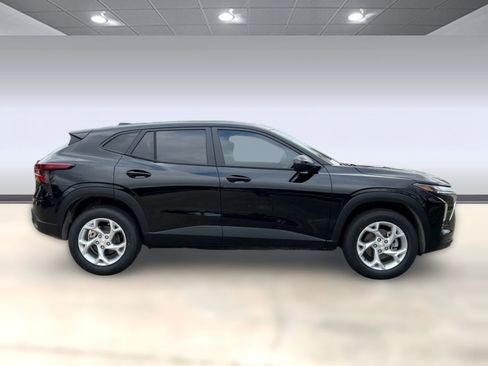 New 2026 Chevrolet Trax LS w/ LS Convenience Package image 7