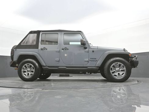 Used 2015 Jeep Wrangler Unlimited Sport w/ Quick Order Package 24S AWD/4WD image 39