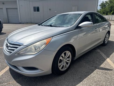 Used 2012 Hyundai Sonata GLS FWD image 1