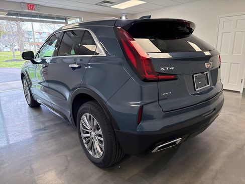 Certified 2024 Cadillac XT4 Premium Luxury AWD/4WD image 5