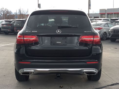 Used 2018 Mercedes-Benz GLC 300 4MATIC image 5