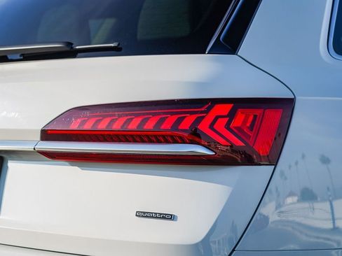 Used 2024 Audi Q7 3.0T Premium Plus image 10