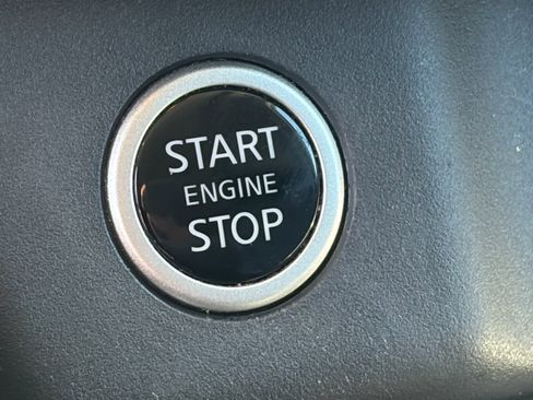 Certified 2023 Nissan Rogue SL w/ SL Premium Package image 18