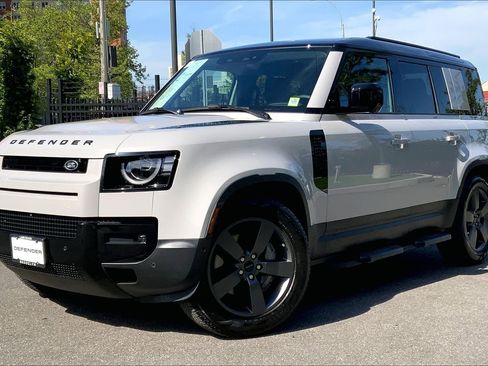 Used 2026 Land Rover Defender 110 S AWD/4WD image 1