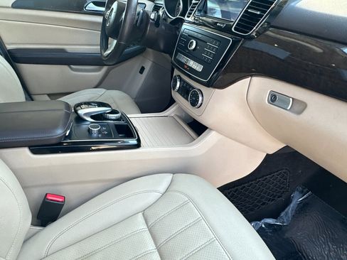 Used 2017 Mercedes-Benz GLE 350 image 16