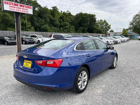 Used 2023 Chevrolet Malibu LT FWD image 2