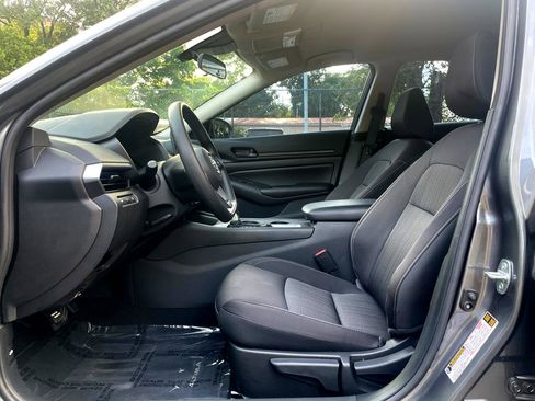 Used 2024 Nissan Altima 2.5 S image 12