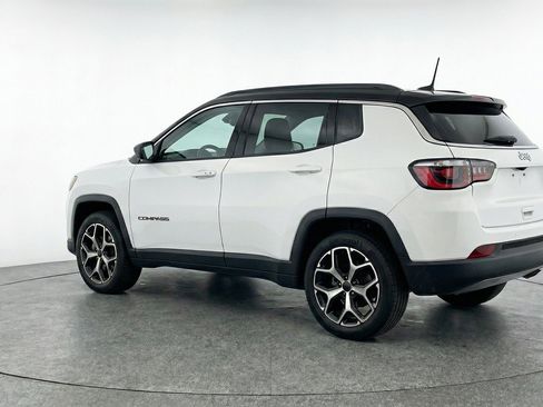 Used 2025 Jeep Compass Limited AWD/4WD image 6