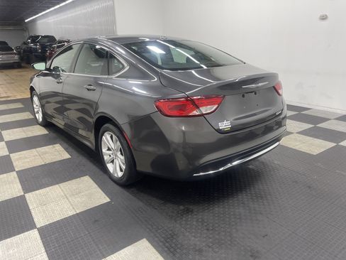 Used 2015 Chrysler 200 Limited w/ Convenience Group FWD image 2