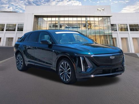Certified 2024 Cadillac Lyriq Sport AWD/4WD image 3