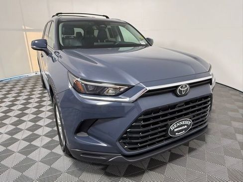 Used 2024 Toyota Grand Highlander XLE image 8